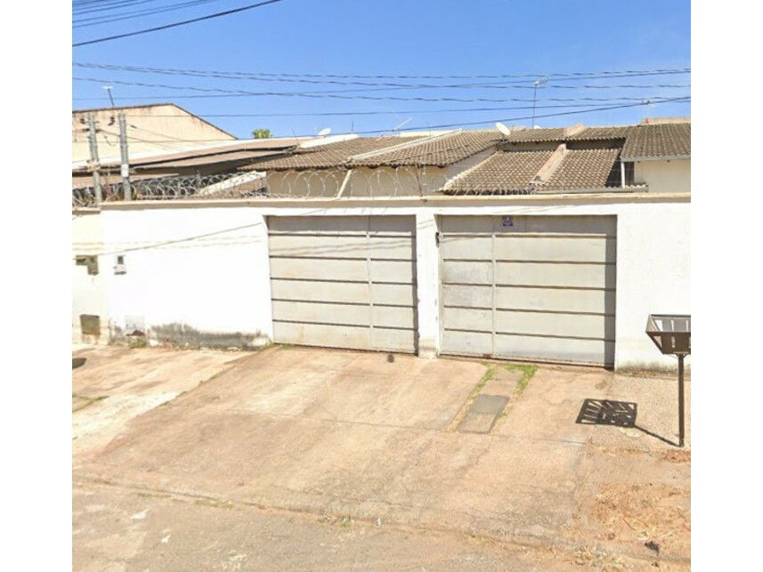 Casa Geminada com 3 Quartos e 1 Suíte em Aparecida de Goiânia
