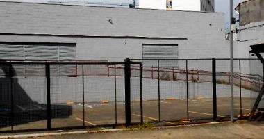 Espaçoso Galpão Comercial com 589m² Construídos e 1.072m² Terreno