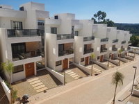 Casa em condomínio 211,88m² com 3 pavimentos em Cotia/SP