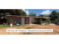 Terreno com 1.000m² e Barraco em Condomínio Fechado