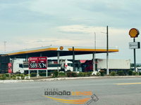 Posto de Combustível com Escritórios, Lanchonete e Loja