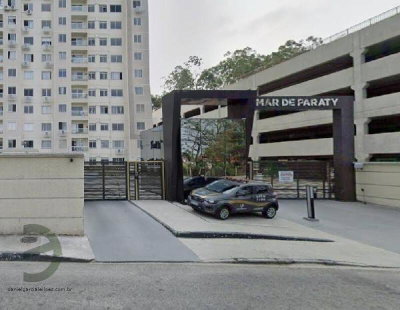 Apartamento com 2 Quartos e 1 Vaga em São Gonçalo
