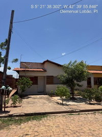Casa 2 quartos, 58,5m² área total, terreno 200m²