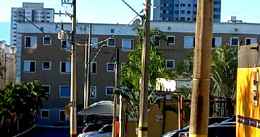 Apartamento com 2 Quartos e Vaga em Taubaté