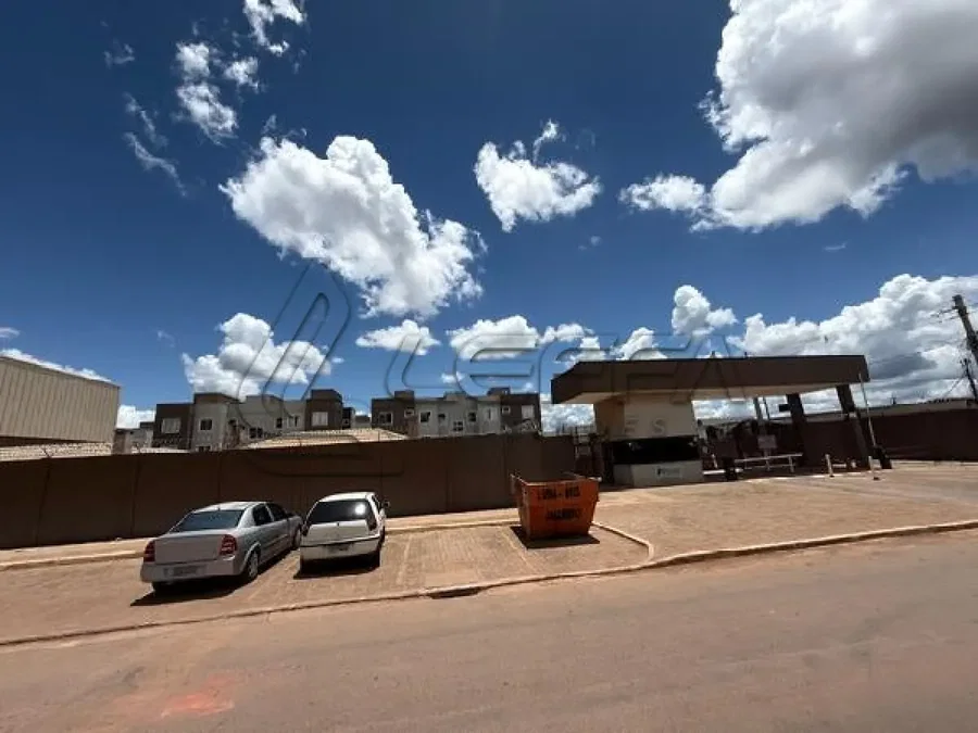 Apartamento com 1 quarto e varanda, 1 vaga de garagem