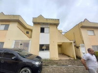 Casa em condomínio 105m² com 2 dorms e 2 banhs - Ocupada