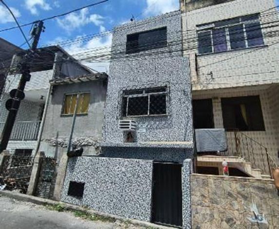 Casa em Salvador com 1 quarto e 2 banheiros
