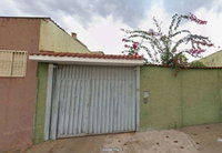 Casa com 215,50m² construídos em terreno de 400m²