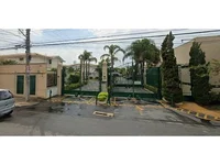 Casa Ocupada no Condomínio Villaggio Verona em Guarulhos