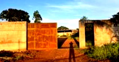 Terreno Ocupado de 820m² no Centro de Estreito/MA