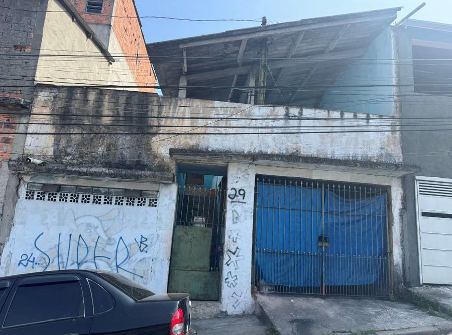 Casa com 2 quartos, 1 vaga e área de 176m² em Taboão