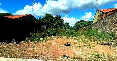 Casa em Cocalzinho de Goiás com 2 quartos e 180m² de terreno