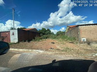 Casa em Cocalzinho de Goiás com 2 quartos e 180m² de terreno