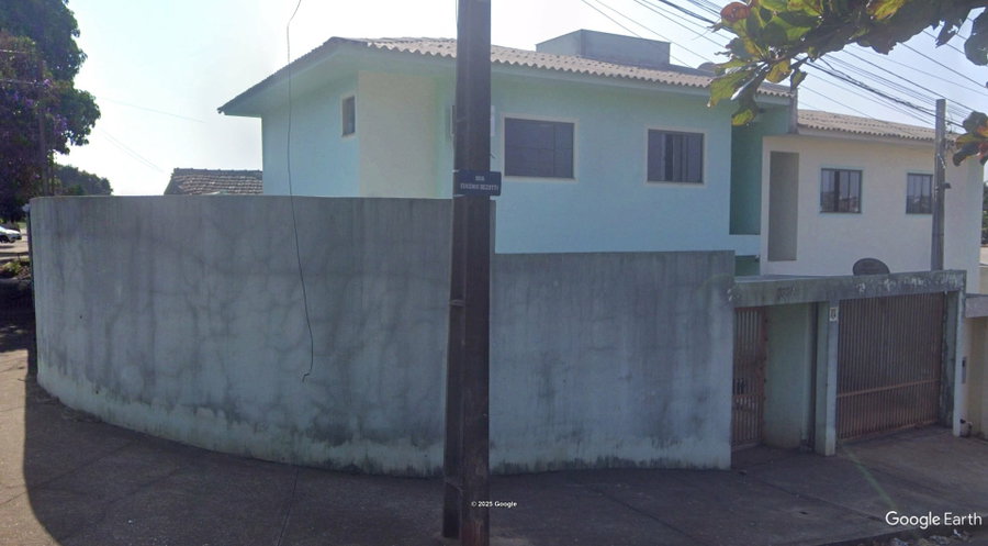 Casa com 166,63m² no Jardim Riviera em Cambé/PR