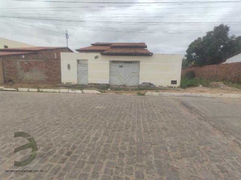Casa com 3 quartos, 2 banheiros e 80.43m² em Iacu
