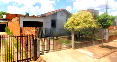 Casa Ocupada com 47,19m² de Área Construída em Cascavel-PR