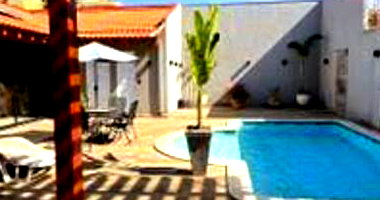 Casa em Catanduva com 4 dormitórios e 2 vagas de garagem