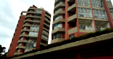 Apartamento 1-A com 3 suítes, 3 vagas e 236m² útil, necessita reparos