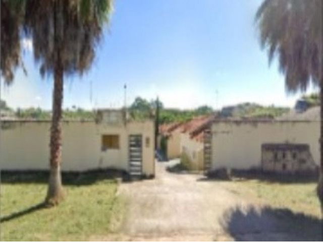 Casa com 2 quartos, 2 banheiros e 1 vaga de garagem