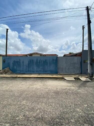 Casa com 2 quartos, 1 banheiro, 50,62m² área privativa, 1 vaga