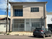 Casa com 338 m², 3 quartos, 2 banheiros, ocupada