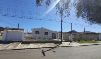 Casa Ocupada de 60m² em Ponta Grossa - Oportunidade Única!