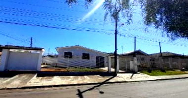 Casa Ocupada de 60m² em Ponta Grossa - Oportunidade Única!