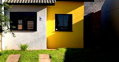 Casa com 2 Quartos e 180.2 m² de Terreno em Apucarana