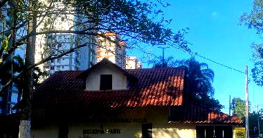 Apartamento 43m², 2 quartos, área de serviço, sala e cozinha
