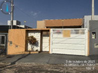 Casa com 2 quartos, 2 banheiros e 1 vaga de garagem