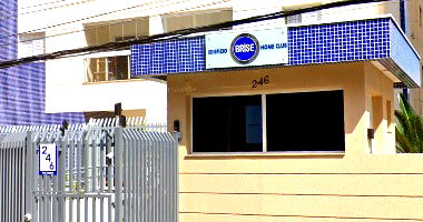 Apartamento 3º andar com 1 vaga, ocupado, em condomínio
