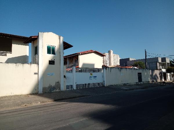Casa com 3 quartos, 2 suítes, 2 vagas, 76m² em Fortaleza/CE