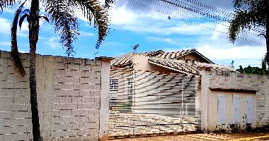 Casa com 2 quartos, 1 banheiro, área construída 49,97m², 1 vaga