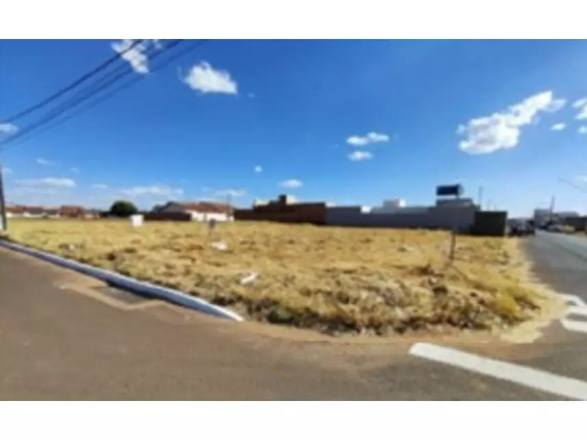Terreno em Leilão com 420m² em Ouro Verde, Araguari/MG