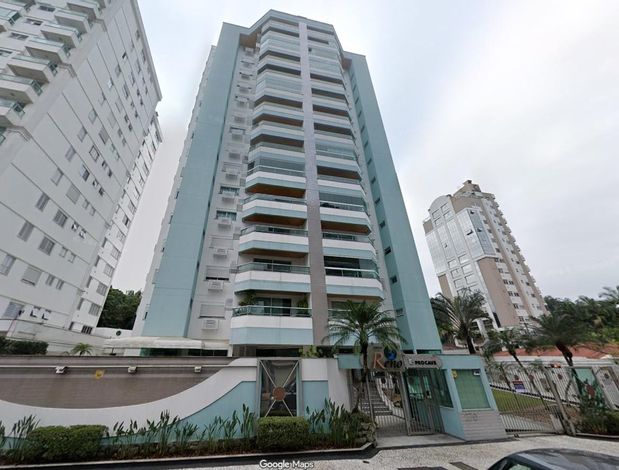 Apartamento 50% - 169m² com 4 Processos e Penhora