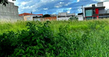 Lote de Terreno com 390m² no Parque da Cidade