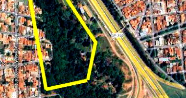 Gleba de Terras - Chácara Madureira com Edificações