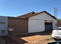 Casa 90m² em Alphaville com 2 leilões e 25% de desconto na 2ª praça