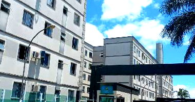 Apartamento com 2 Quartos e Área de Serviço em Joinville