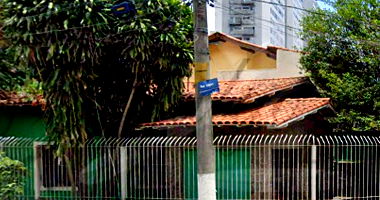Parte ideal 16,66% prédio com terreno 294,25m², desocupado
