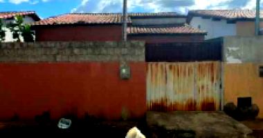 Casa Residencial Ocupada com Potencial de Valorização