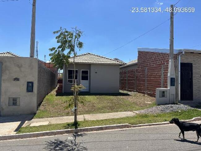 Casa com 2 quartos, 1 vaga e 43,85 m²