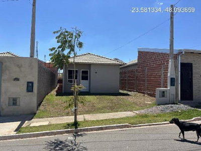 Casa com 2 quartos, 43,85 m² e 1 vaga