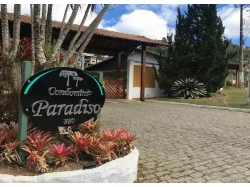 Casa com 167,47m² construídos em Teresópolis