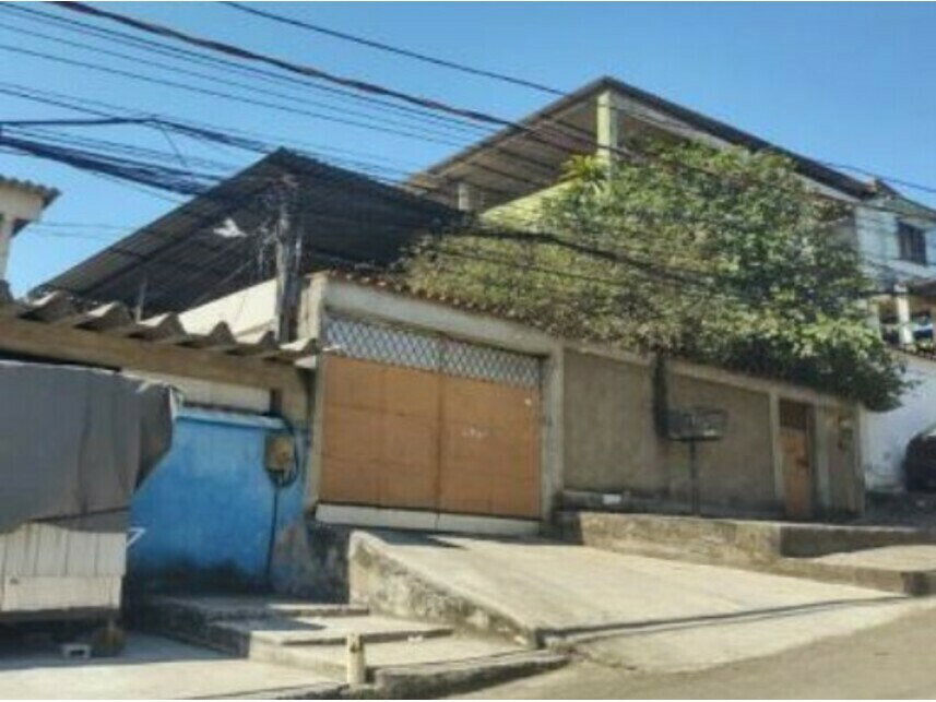 Casa em Leilão com 269m² Construída e 189m² de Terreno
