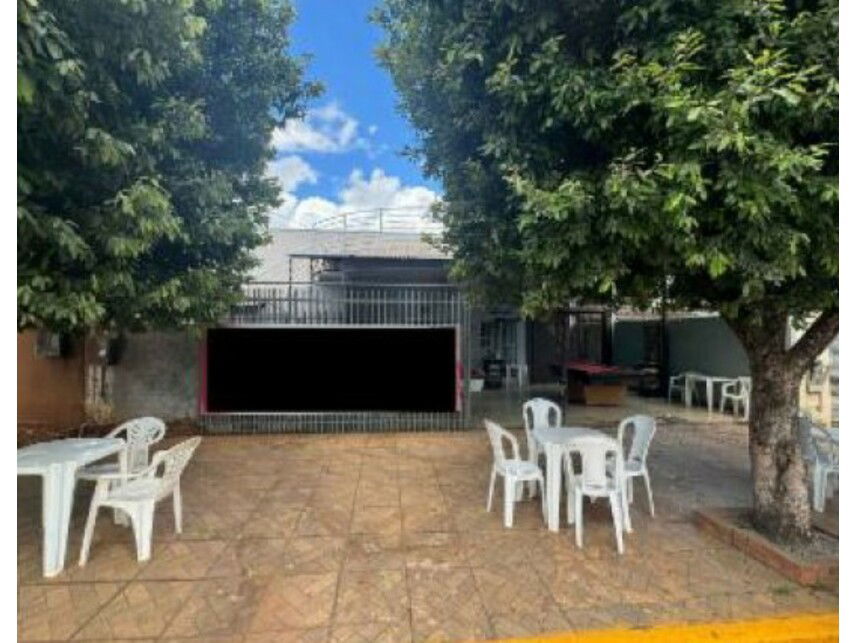 Residencial / Comercial em Jardim Primaveras com 258,28 m²