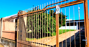 Terreno com 300m² no Jardim dos Lagos II, desocupado