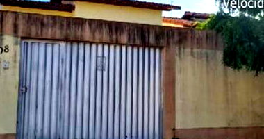 Casa com 2 quartos, 1 banheiro, varanda e 1 vaga de garagem, 54,7m² construída