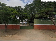 Casa com 5 quartos, 2 banheiros e área construída de 138 m²
