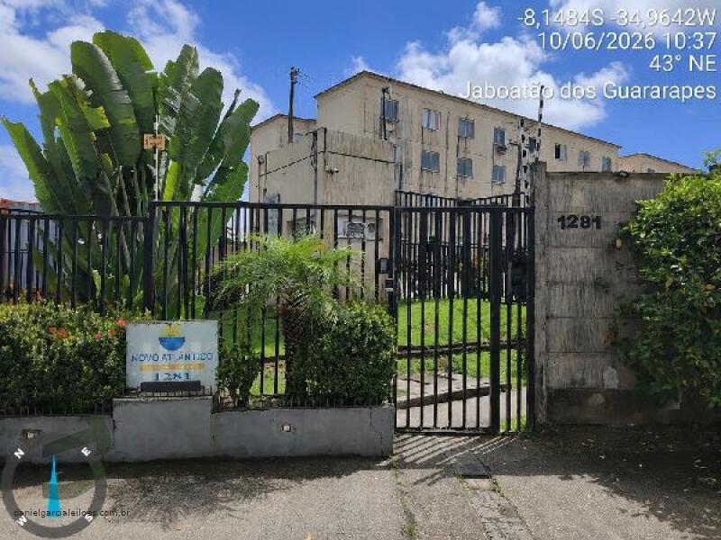 Apartamento com 2 Quartos e Vaga em Jaboatão dos Guararapes